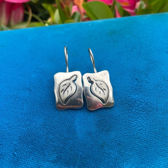 Rare Vintage Sterling Silver Earrings​​​​​​​​ - Picture 2 of 12